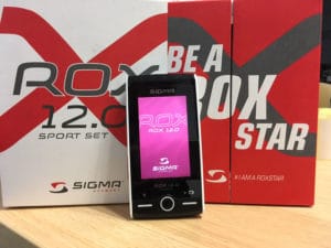 Le Sigma Rox 12 est aussi esthétique qu'un téléphone portable.